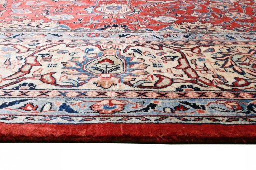Full view of 2000s Sarough rug from Iran / Persia, 397 × 268 cm in Red tones