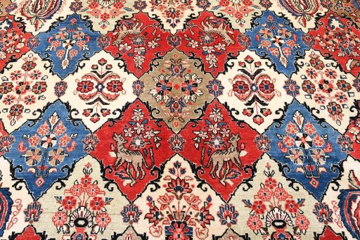 Corner detail of 2000s Sarough rug showing border pattern and Wool pile