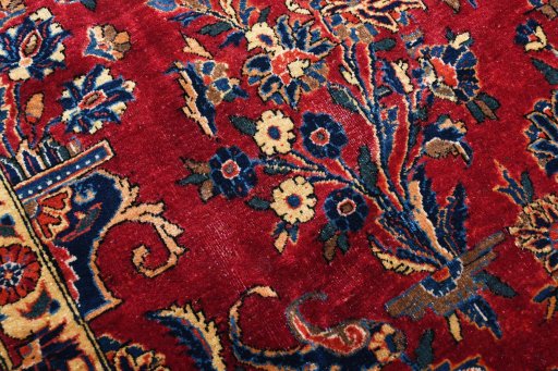 Full view of 1930s Sarough rug from Iran / Persia, 447 × 303 cm in Red tones