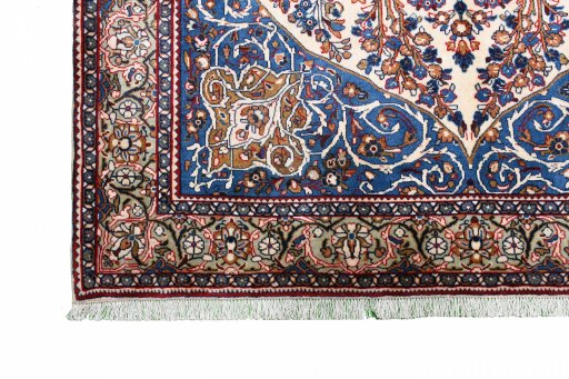 Close-up detail of 2000s Sarough rug from Iran / Persia showing Wool weave