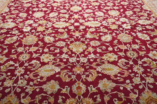 Close-up detail of 1950s Sarough rug from Iran / Persia showing Wool weave