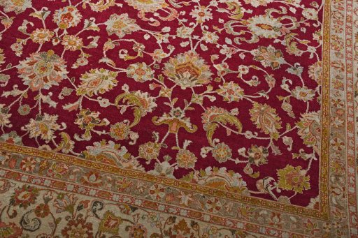 Close-up detail of 1950s Sarough rug from Iran / Persia showing Wool weave