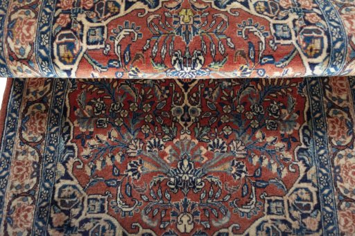 Close-up detail of 2000s Sarough rug from Iran / Persia showing Cork weave