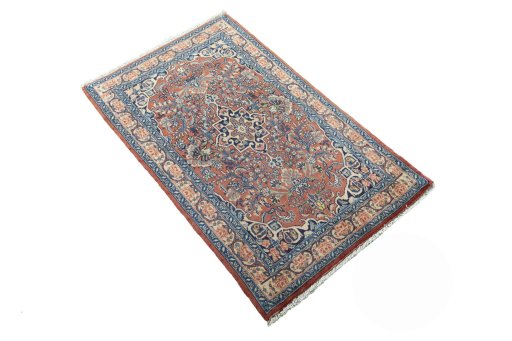 Close-up detail of 2000s Sarough rug from Iran / Persia showing Cork weave