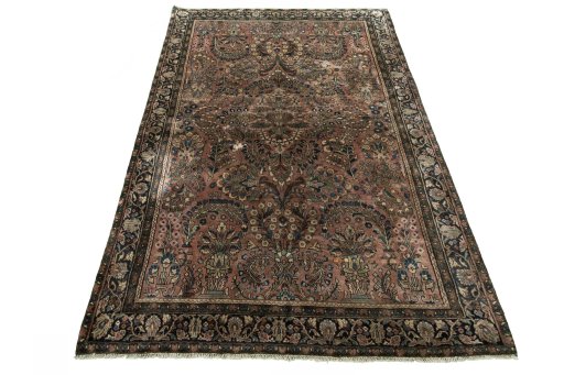 Surface texture of 1930s Sarough rug with natural Wool and intricate pattern