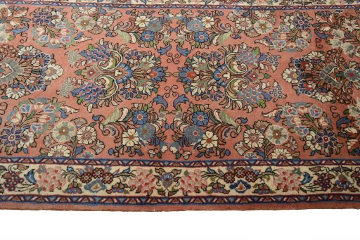 Close-up detail of New Sarough rug from Iran / Persia showing Wool weave