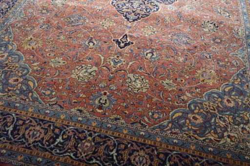 Close-up detail of New Sarough rug from Iran / Persia showing Wool weave