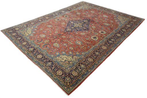 Corner detail of 2000s Sarough rug showing border pattern and Wool pile