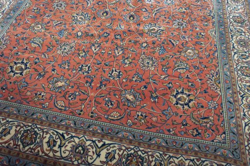 Close-up detail of New Sarough rug from Iran / Persia showing Wool weave