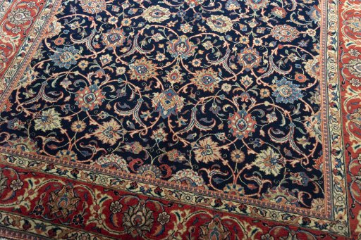 Close-up detail of New Sarough rug from Iran / Persia showing Wool weave
