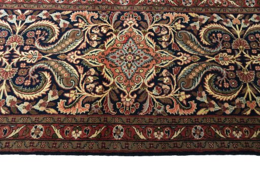 Close-up detail of New Sarough rug from Iran / Persia showing Wool weave