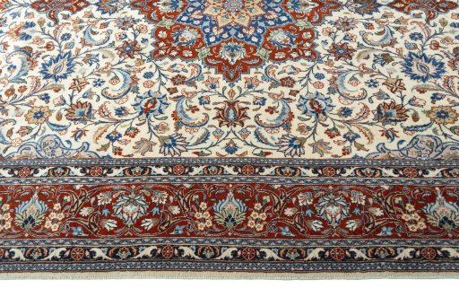 Corner detail of 2000s Sarough rug showing border pattern and Wool pile