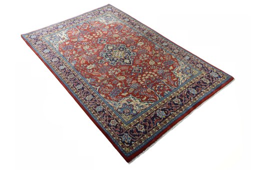 Close-up detail of New Sarough rug from Iran / Persia showing Wool weave