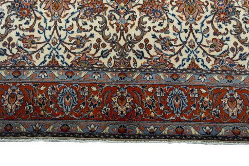 Full view of New Sarough rug from Iran / Persia, 315 × 203 cm in Beige tones
