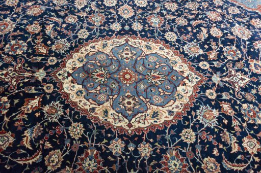 Central medallion detail of New Sarough rug from Iran / Persia