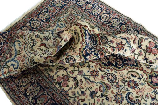 Surface texture of New Sarough rug with natural Wool and intricate pattern