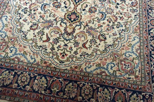 Close-up detail of New Sarough rug from Iran / Persia showing Wool weave