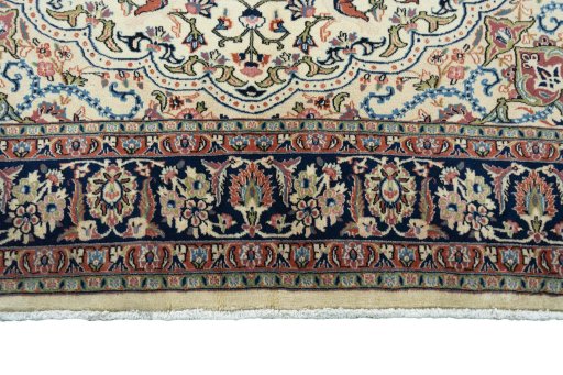 Full view of New Sarough rug from Iran / Persia, 294 × 204 cm in Beige tones