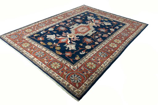 Corner detail of New Sarough rug showing border pattern and Wool pile