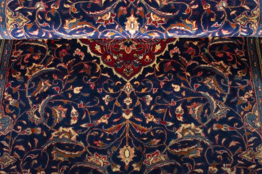 Close-up detail of New Sarough rug from Iran / Persia showing Wool weave