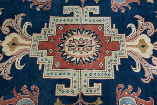 Central medallion detail of New Sarough rug from Iran / Persia