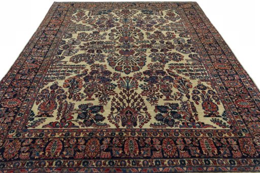Surface texture of 1930s Sarough rug with natural Wool and intricate pattern
