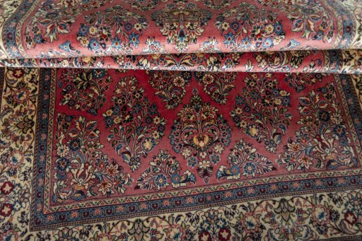 Close-up detail of 1970s Sarough rug from Iran / Persia showing Wool weave