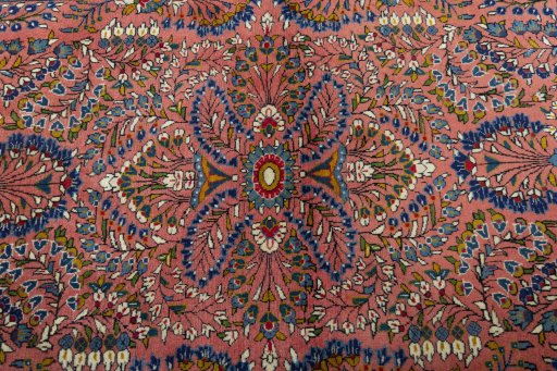 Central medallion detail of 2000s Sarough rug from Iran / Persia