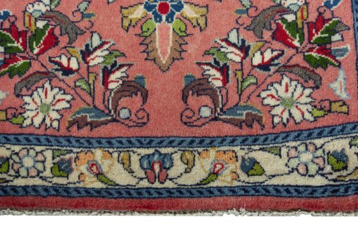 Central medallion detail of New Sarough rug from Iran / Persia