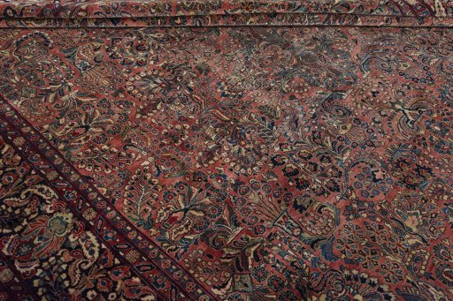 Close-up detail of 1930s Sarough rug from Iran / Persia showing Cork weave