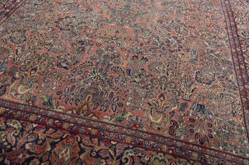 Close-up detail of 1930s Sarough rug from Iran / Persia showing Cork weave