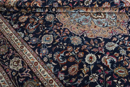 Close-up detail of 2000s Sarough rug from Iran / Persia showing Wool weave