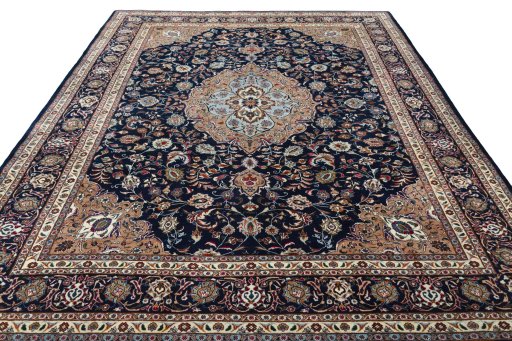 Surface texture of 2000s Sarough rug with natural Wool and intricate pattern