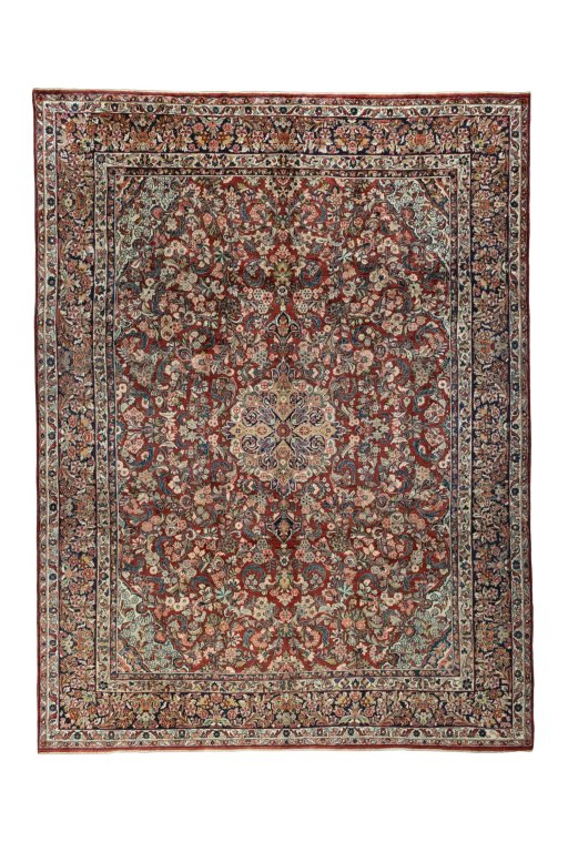 Full view of 1950s Sarough rug from Iran / Persia, 420 × 320 cm in Red tones