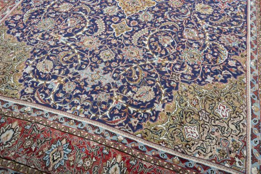Close-up detail of 1970s Sarough rug from Iran / Persia showing Wool weave