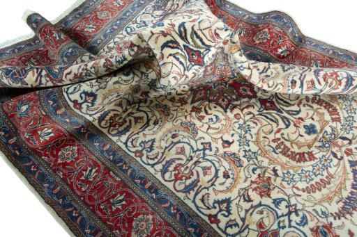 Surface texture of New Sarough rug with natural Cork and intricate pattern