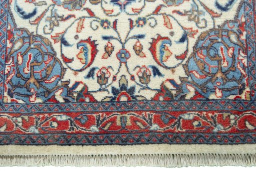 Close-up detail of New Sarough rug from Iran / Persia showing Wool weave