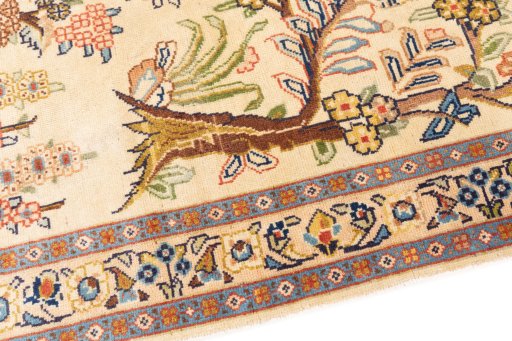 Backside of handmade 1998s Sarough rug showing knot structure and weave density