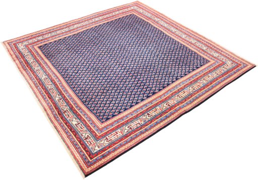 Corner detail of 1990s Sarough rug showing border pattern and Wool pile