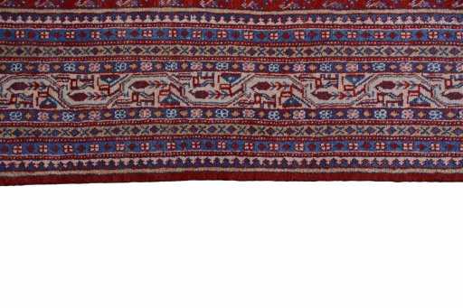 Central medallion detail of 2000s Sarough Mir rug from Iran / Persia