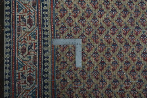Close-up detail of 2000s Sarough Mir rug from Iran / Persia showing Wool weave