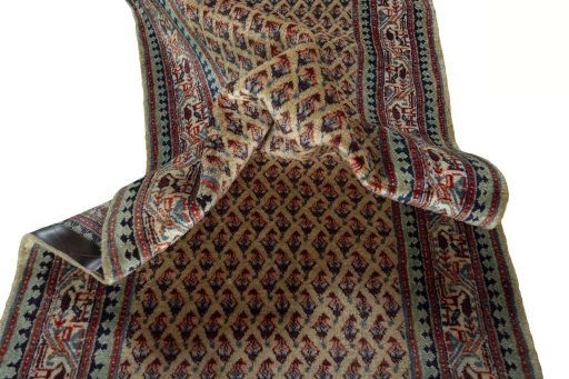 Corner detail of 1970s Sarough Mir rug showing border pattern and Wool pile