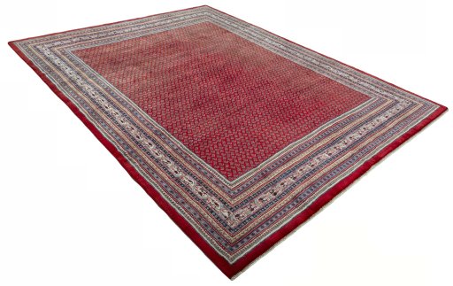 Close-up detail of 2000s Sarough Mir rug from Iran / Persia showing Wool weave