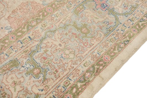 Central medallion detail of 1920s Tabriz rug from Iran / Persia