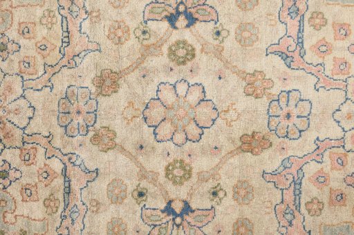 Close-up detail of 1920s Tabriz rug from Iran / Persia showing Wool weave