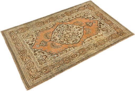 Corner detail of 1900s Tabriz rug showing border pattern and Wool pile