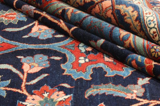 Close-up detail of 1900s Tabriz rug from Iran / Persia showing Wool weave