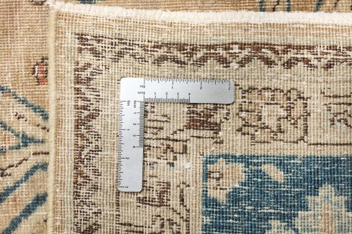 Close-up detail of 1920s Tabriz rug from Iran / Persia showing Wool weave