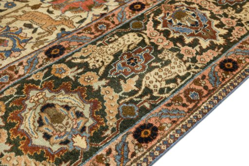 Central medallion detail of 1900s Tabriz rug from Iran / Persia
