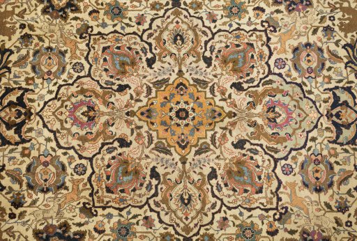 Close-up detail of 1900s Tabriz rug from Iran / Persia showing Wool weave